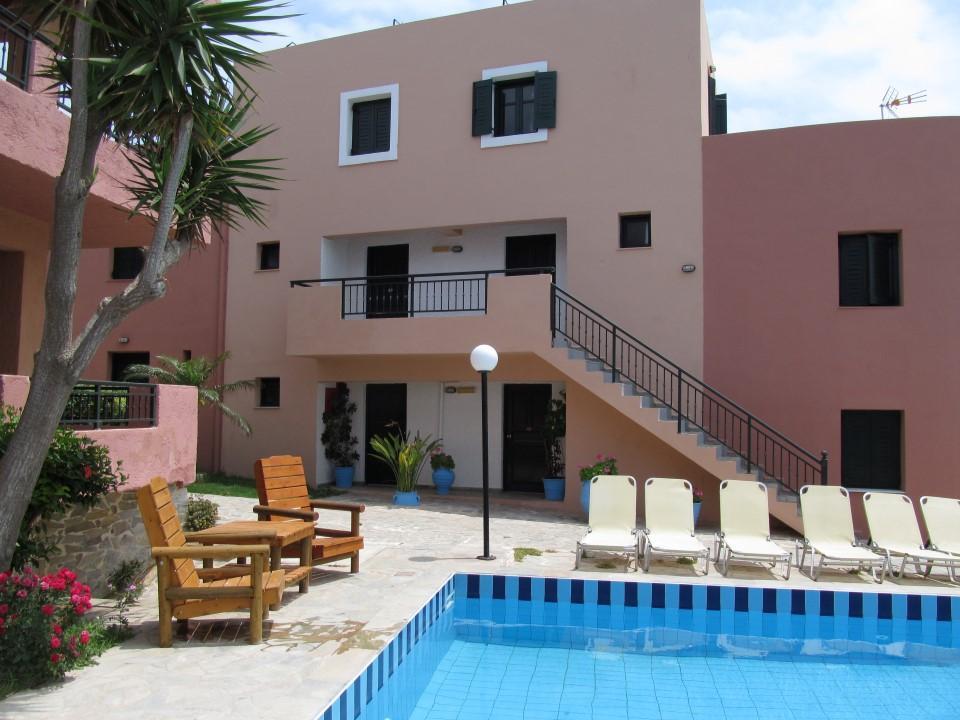 Kri Kri Village Goúrnes エクステリア 写真