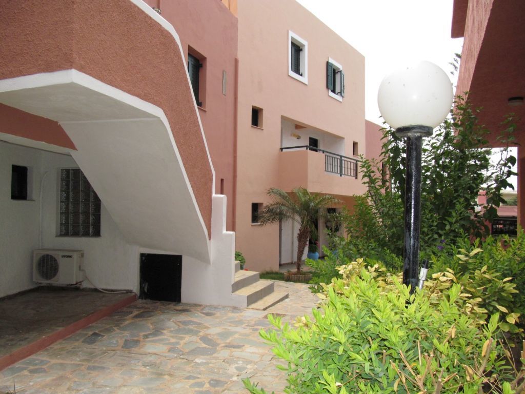 Kri Kri Village Goúrnes エクステリア 写真